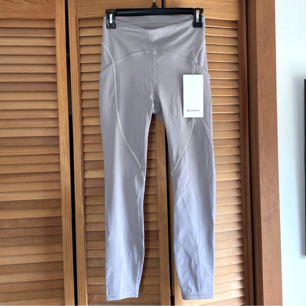 ✨NWT✨ Lululemon Blue Gray Power Thru HR 25” Leggings
